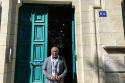 Basile Zouma devant la façade du Défap
